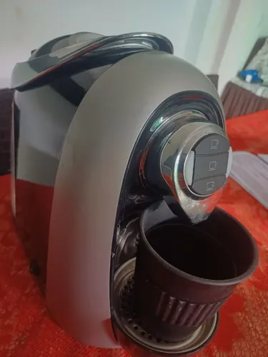 Máquina de cafe três corações