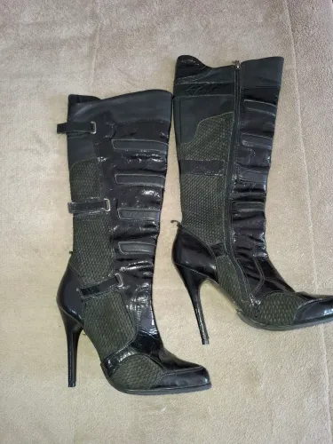 Bota cano alto feminina