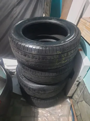 Pneu 235/55/17