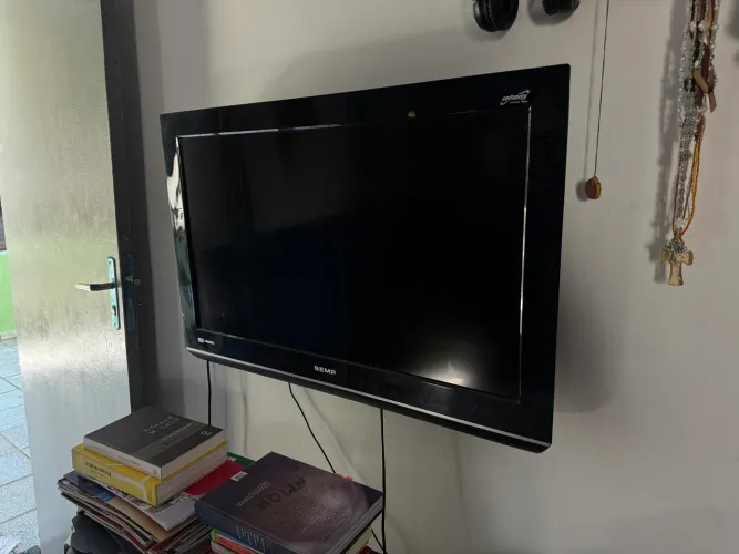 TV Semp 40 polegadas