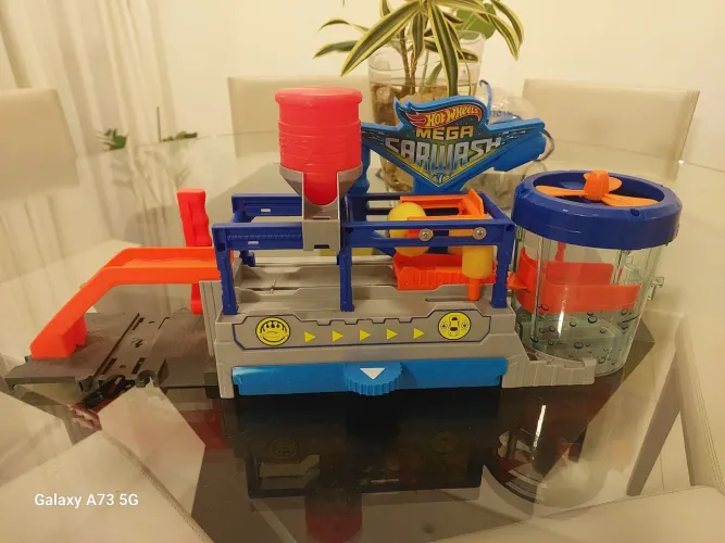 Lavacar hotwheels