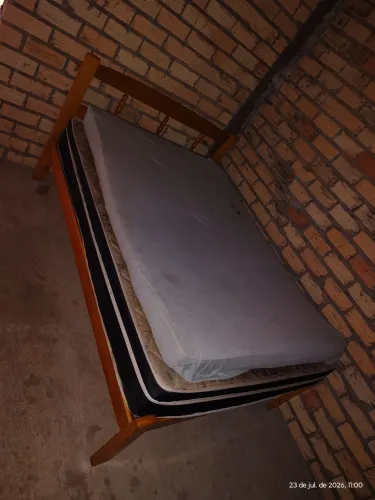 Vendo cama de casal