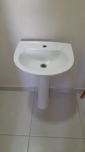 Lavatório Com Coluna