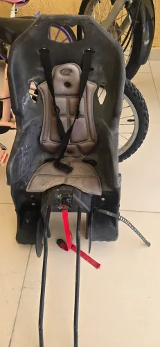 Cadeirinha infantil bagageira ja com suporte da bicicleta
