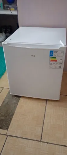 Vende-se frigobar