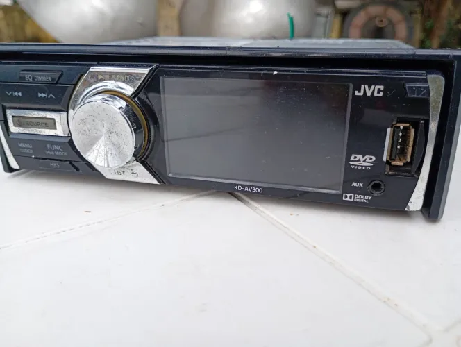 RÁDIO AUTO JVC: KD-AV300