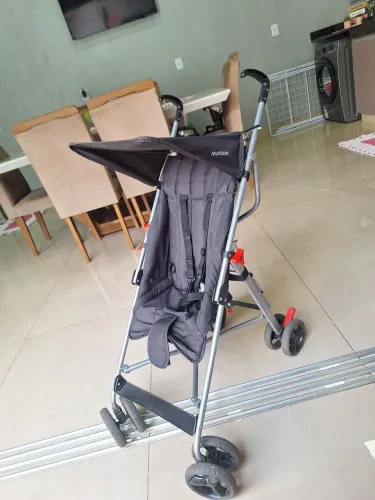 Carrinho de bebê guarda-chuva MultiKids 15kg