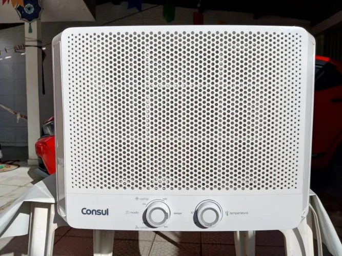 Ar condicionado Consul 7500 BTu Janela Mecânico 220v está bem comservado muito bem