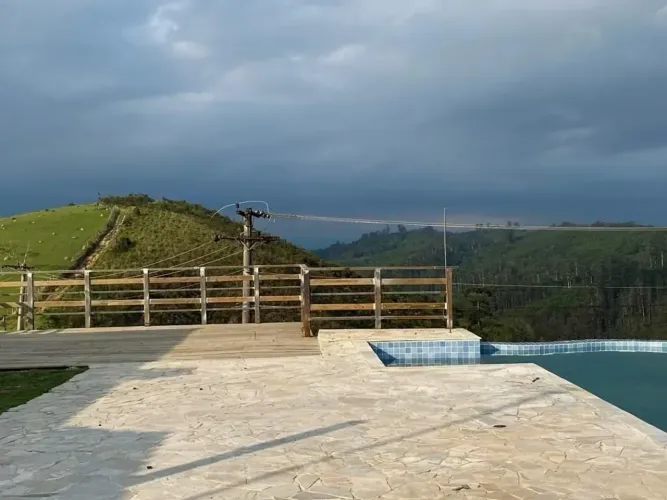 Belíssima Chácara à Venda em Santa Branca/SP 8.000 m² | Porteira Fechada | Excelente Opor