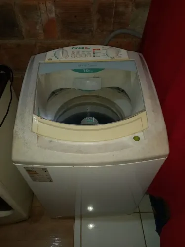 Lavadora de Roupas (com defeito)