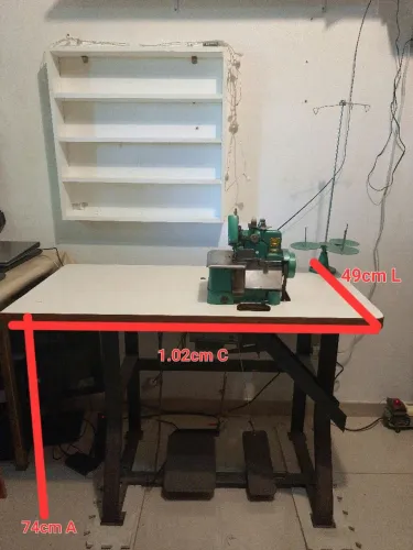 Máquina Overloque Semi Industrial (Chinesinha) - Usada