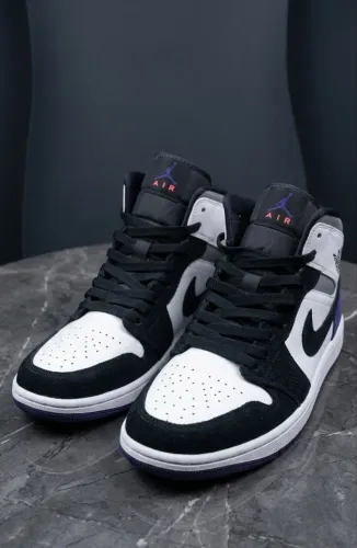 Air Jordan 1 Mid SE Varsity