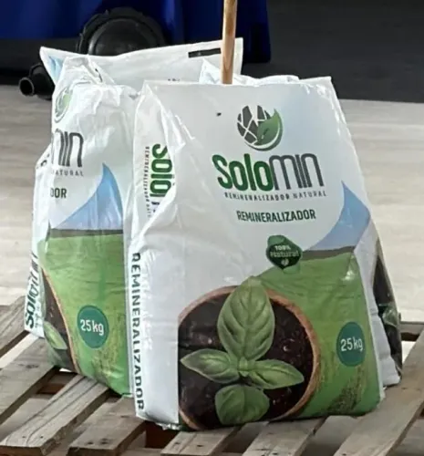 Remineralizador de solo (pó de rocha)