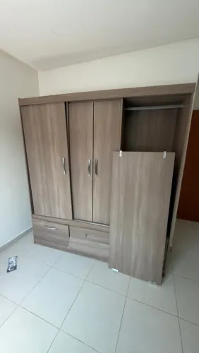 DOAÇÃO DE GUARDA-ROUPA