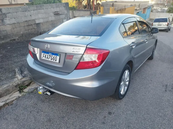 Honda Civic Sedan LXS 1.8/1.8 Flex 16V Aut. 4P 2014