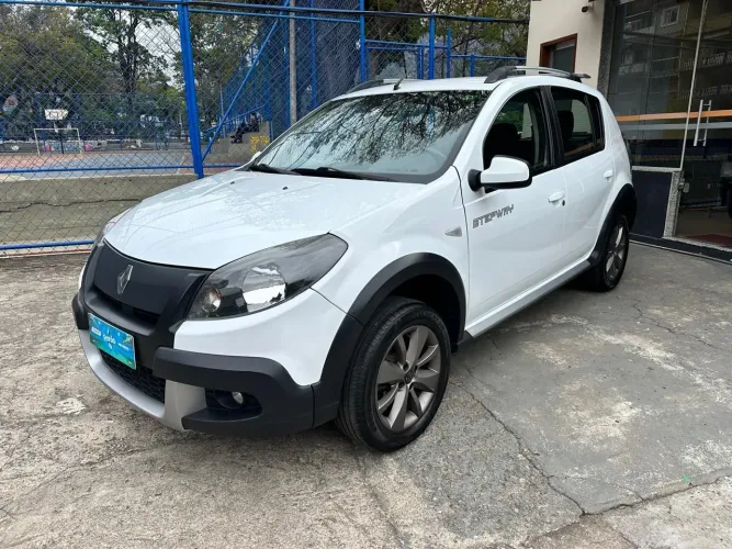 Renault Sandero Stepway Hi-power 1.6 8V 5P 2014