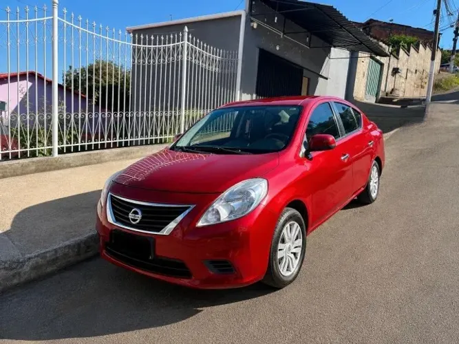 Nissan Versa SV 1.6 16V Flex Fuel 4P Mec. 2013