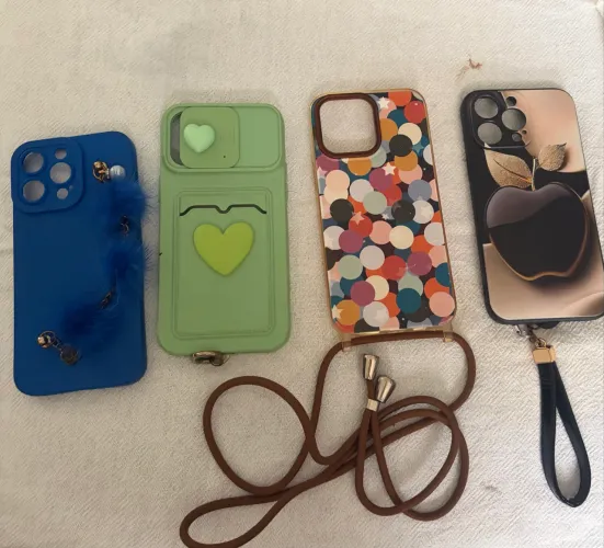 04 capas super diferentes seminovas de IPhone 14 Pro Max