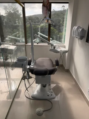 CADEIRA ODONTOLÓGICA SEMINOVA