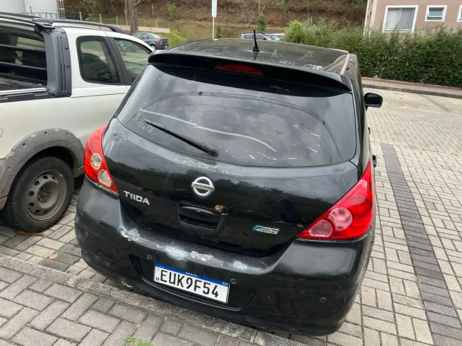 Nissan Tiida S 1.8/1.8 Flex 16V Mec. 2011