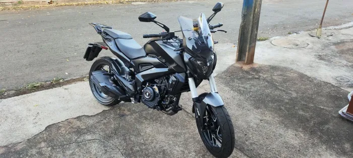 Bajaj dominar 400