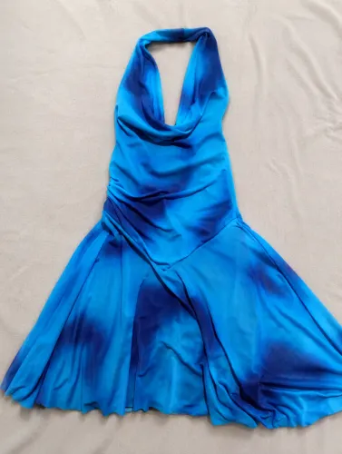 Vestido frente única degradê azul 