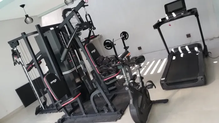 ACADEMIA COMPLETA EM 10X S/JUROS