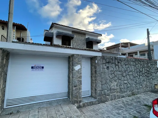 Oportunidade Casa 06 quartos - Jatiuca 