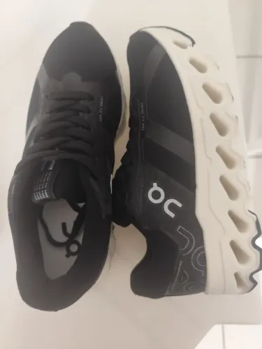 Tênis esportivo estilo On Cloudmonster Tam. 39