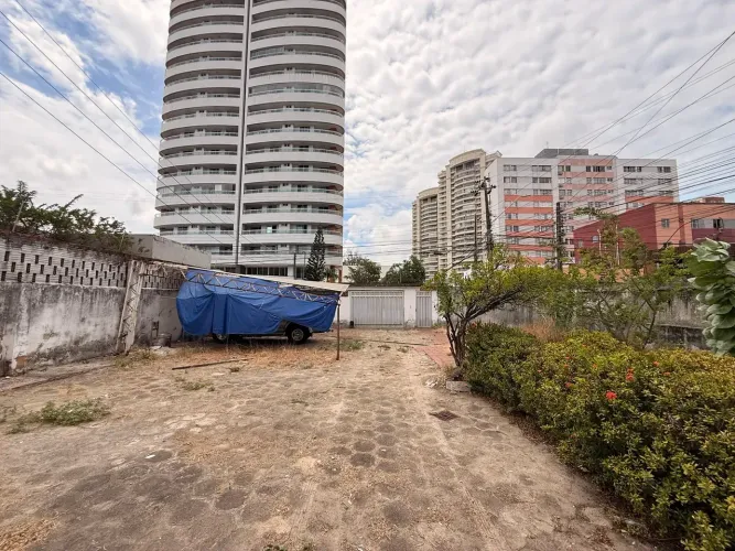Terreno - Imóvel comercial no Bairro de Fátima