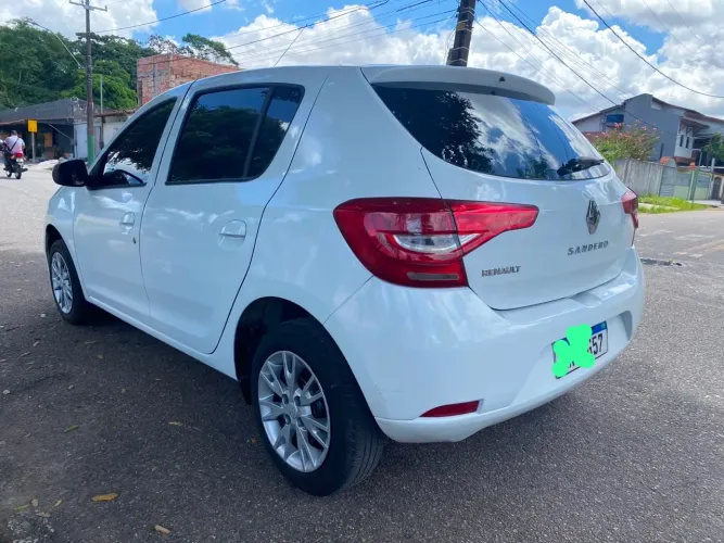 Renault Sandero Life Flex 1.0 12V 5P Mec. 2021