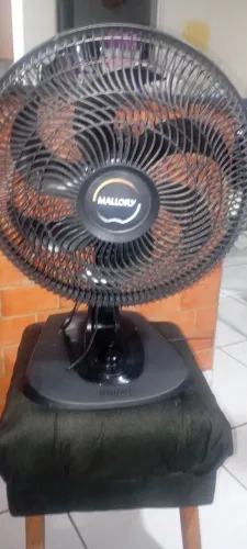 2 ventiladores 1 mondial 1 Mallory