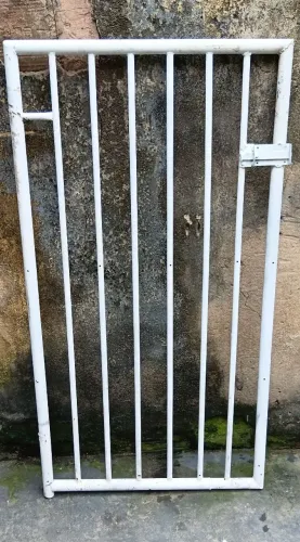 Portão de ferro 1.27X67cm