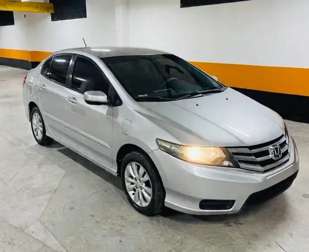Honda City Sedan LX 1.5 Flex 16V 4P Aut. 2013