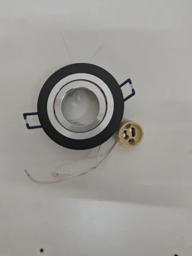 04 SPOT DE EMBUTIR QUADRADO ALUM.ESCOVADOPRETO 1 LÂMPADA DICROICA 50W BIV BONIN 10231 