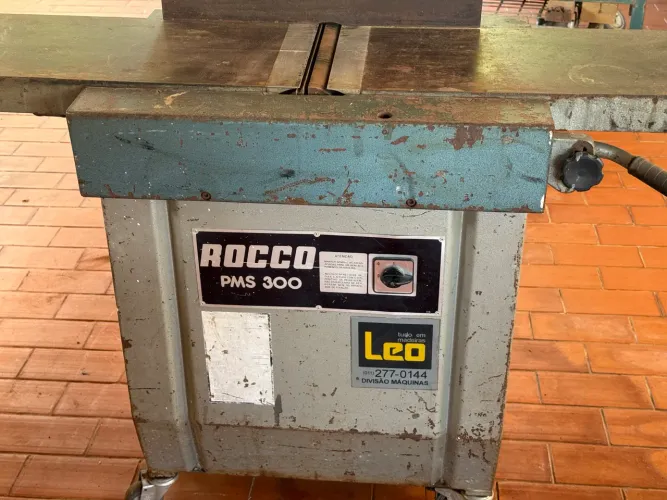 Plaina Rocco PMS 300 monofásico 220w muito conservada 
