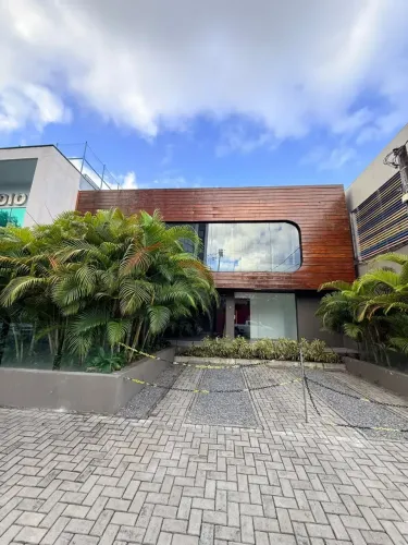 CASA COMERCIAL À VENDA | EXCELENTE LOCALIZAÇÃO E ALTO POTENCIAL