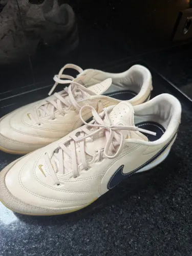 Chuteira Nike tiempo ligera Pro R10 TF