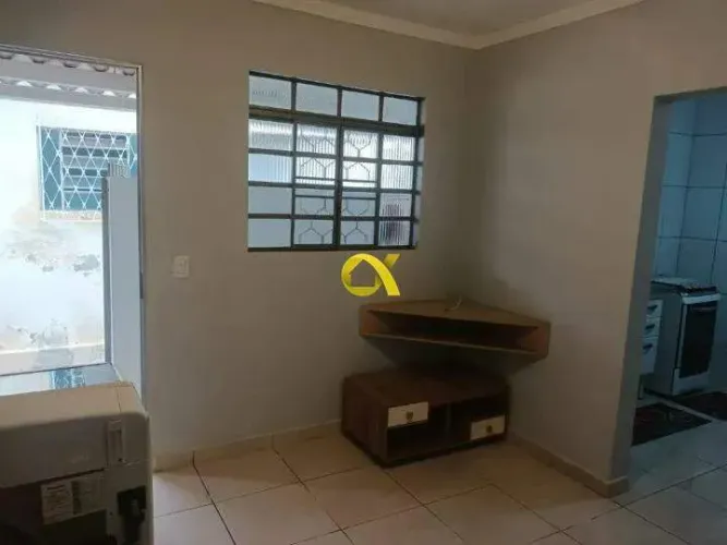 Ótima casa em vila com 1 dormitório à venda no Paulicéia