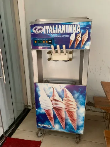 Máquina de sorvete Italianinha