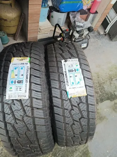 Pneus novos