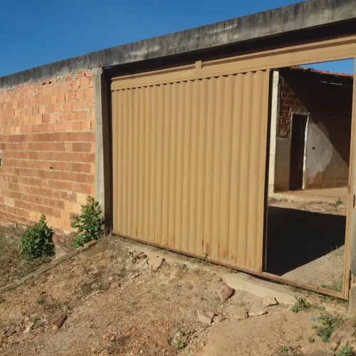 Vendo casa no bairro Sol nascente