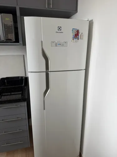 Geladeira Electrolux Frost Free DFN39