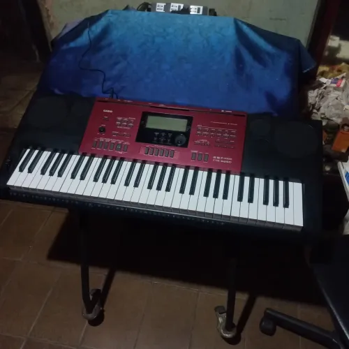 Teclado Casio Semi Novo C Ritim.os. R$ 1.100