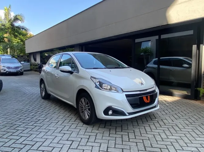 Peugeot 208 Active Pack 1.2 Flex 12V 5P Mec. 2018