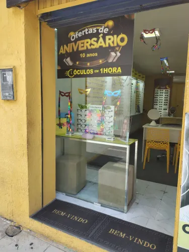 Porta de vidro de correr e vidro de vitrine fixa