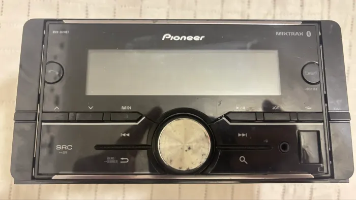 Som Pioneer mvh s618bt