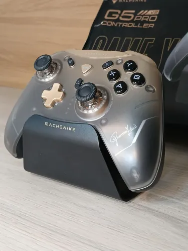 Controle Machenike v5 pró dourado