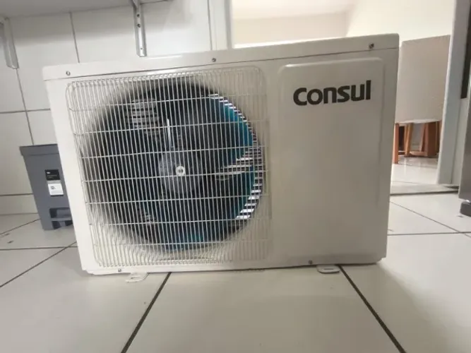 Condensarora Consul 9000 btus 220v