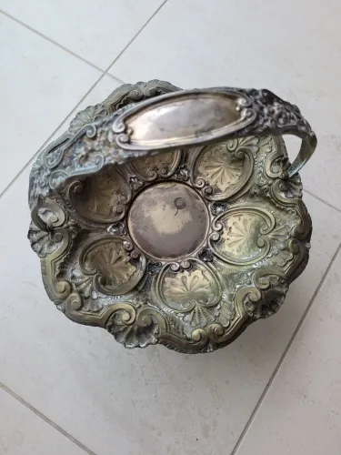 Fruteira de latão/cobre detalhado colecionadores e demais 35 cm de diâmetro 12 cm e alçaa